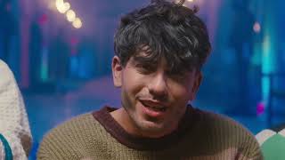 Video zu 'Dance' ansehen