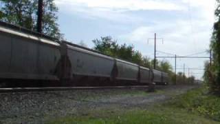 preview picture of video 'Two Morning Westbounds on the NS Port Road Branch: 04/24/10'