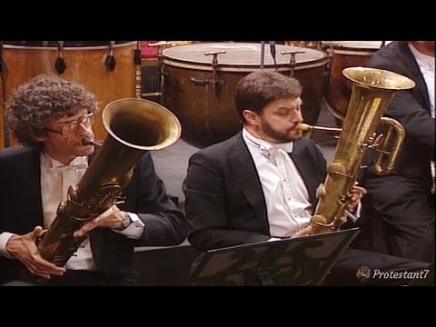 Hector Berlioz - Symphonie fantastique, Op.14 [1830] / (On period instruments)