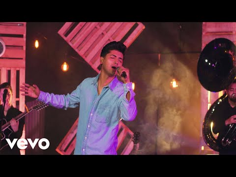 Neto Bernal - Diséñame (En Vivo)