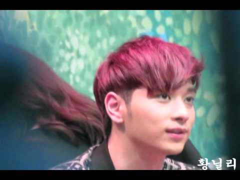 [FANCAM] 110702 Synnara Fansigning @ Incheon - Chansung focused (2)