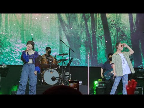 AKMU - DINOSAUR | RIPPLES FOR HOPE 2022 MANILA | 221126