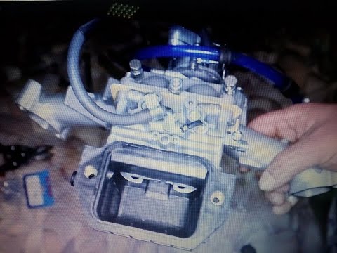 Распаковываем новый двухкамерный карбюратор 27 л.с. и собираем с коллектором для двигателя Лифан.