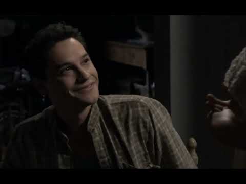 Amar C436 - Lucía y Américo se besan