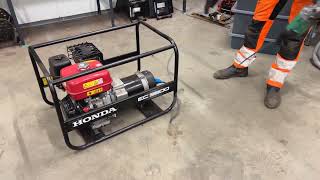 Groupe &eacute;lectrog&egrave;ne essence Honda EX3600 | Image 4 - Machineryline