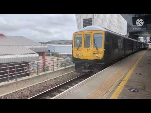 Trains at Reading, Thatcham, Newbury and Westbury