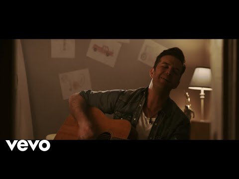 Lucas Hoge - Power Of Garth (Official Music Video)