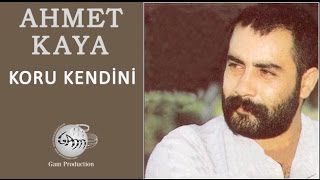 Kadr z teledysku Koru Kendini tekst piosenki Ahmet Kaya