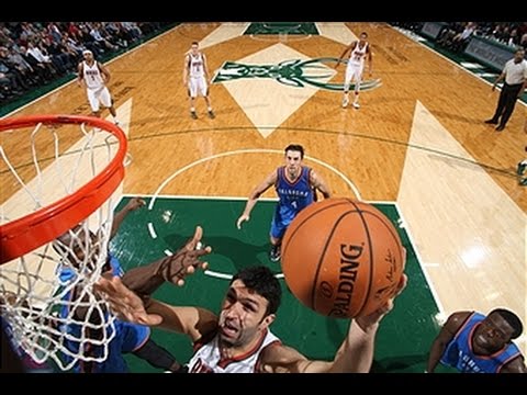 Zaza Pachulia Gets Fancy with the Behind the Back Assist