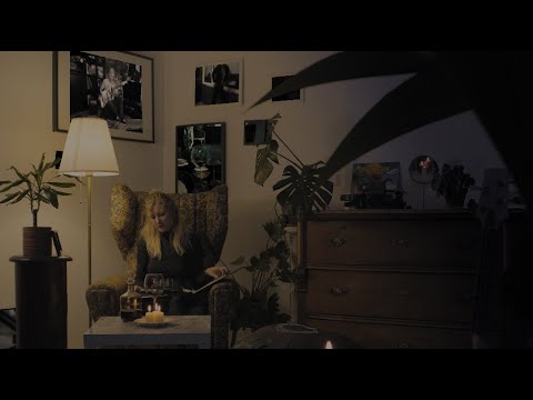 Beach Bum - Beach bum - Like a little girl