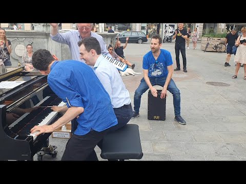 Boogie Woogie Kings rocking the Austrian Public Piano