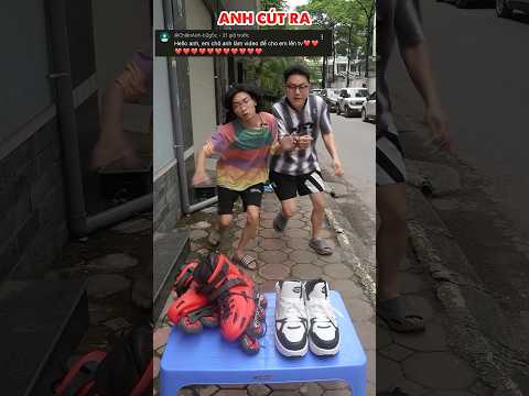 Em gái tưởng tranh được giày patin xịn