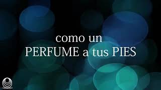 Marcela Gandara - Perfume A Tus Pies (Video Lyric)