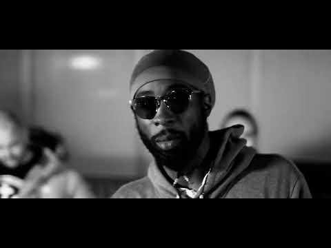 Spiekremixes - G-no, Bloedje, Tim Beumers en CC - 101Barbaarz (Official Video)