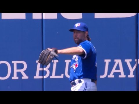 HOU@TOR: Dickey fans five, holds Astros to two runs