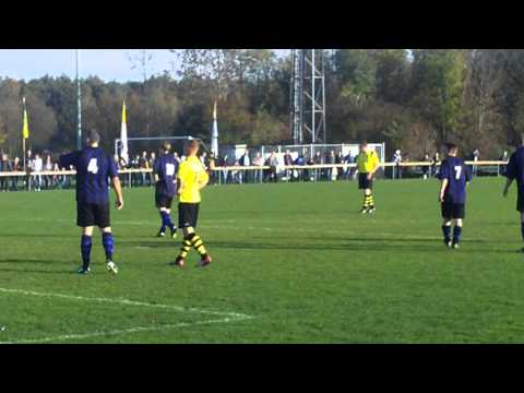 Spelfragment uit de Liesveldderby tussen Groot-Ammers en Streefkerk