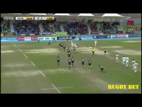 Mark Bennett gaffe in Glasgow Warriors-Cardiff Blues