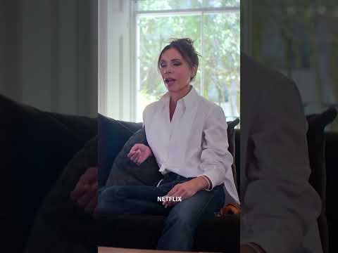 #VictoriaBeckham tried to claim she came from a "working class" family & her hubby intervened 😂