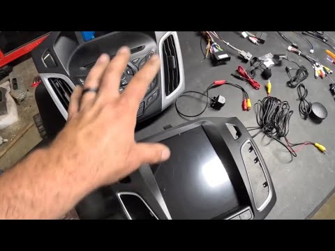 Totaled Ford Focus Rebuild (Part 2) ZHNN Tesla Style Radio