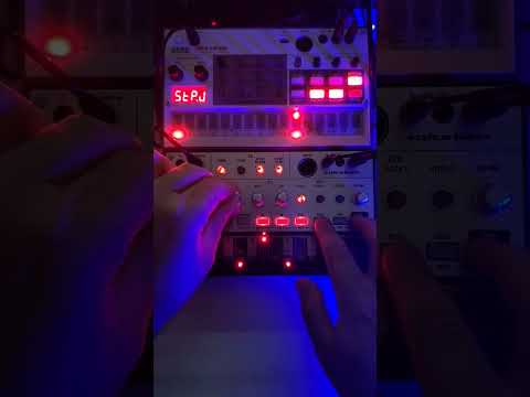 Is this Synthwave??? #korg #volca #bass #sample2