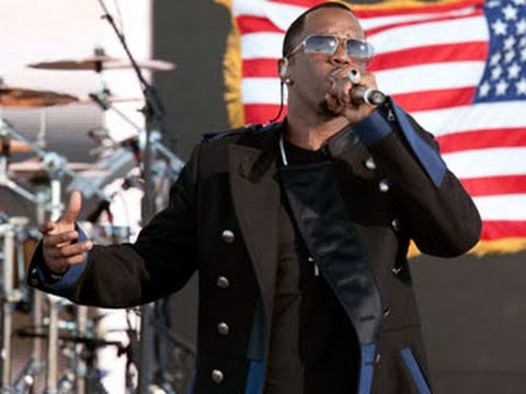 Tribute to the Troops: Diddy-Dirty Money performs