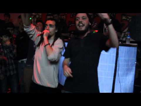 Ais ezhel ft Aga B - Ateşi yak (LİVE)