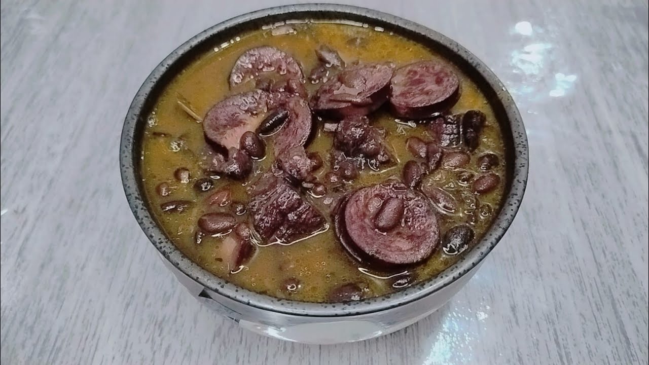 Como Fazer Feijoada Simples!!! *Minha versão da feijoada (Receitas para iniciantes)