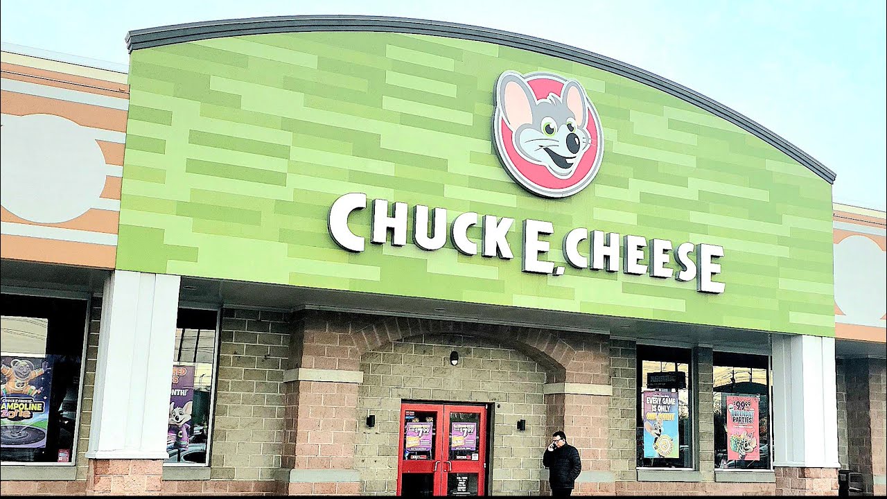  Chuck E. Cheese Visit  | Arcade Games, Pizza & Kids Playtime | Full Visit Vlog