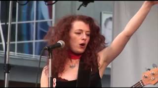 Melissa Auf Der Maur Live @ Dundas Square Toronto Canada June 18 2009 Full Set Fan Video