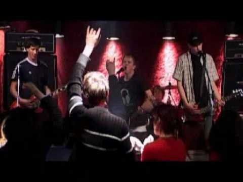 Backstage - Confused