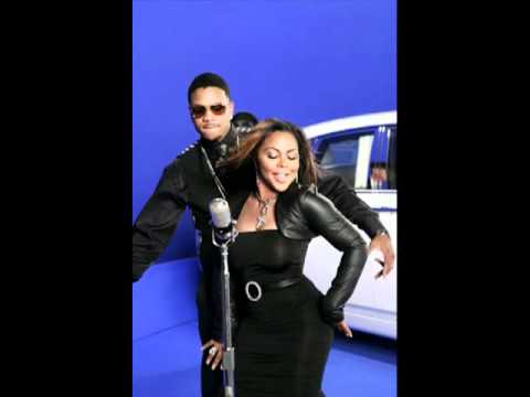 Lil' Kim Nicki Minaj Diss Track Black Friday - Chillin Tonight NEW !!!