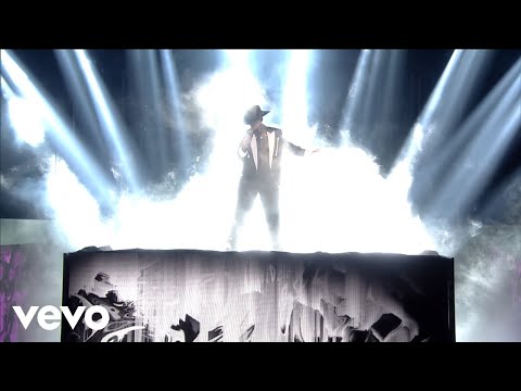 BLING BLING & Según Quién (Premio Lo Nuestro 2024)