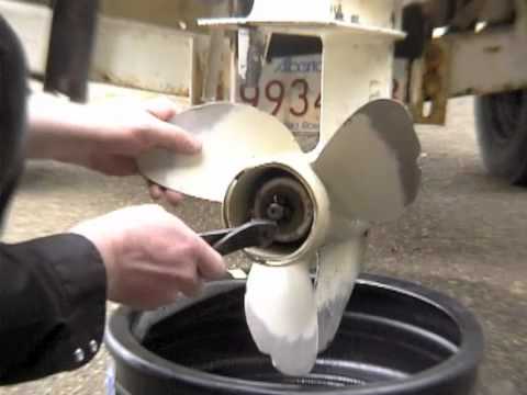Evinrude Johnson outboard gear oil change