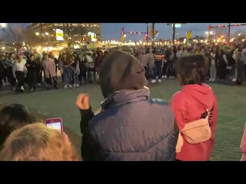 Seventeen Hoshi joined random play dance with fans in Newark