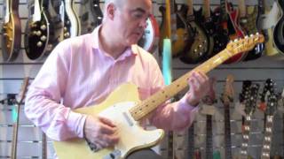 Video thumbnail for The 1972 Fender Telecaster Demo and Review by Thelittleguitarshop