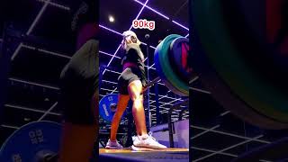 勝てる？ギャルのデッドリフトが凄すぎる#筋トレ女子 #美脚#デッドリフト