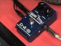 D*A*M Sonic Titan guitar effects pedal demo with ...