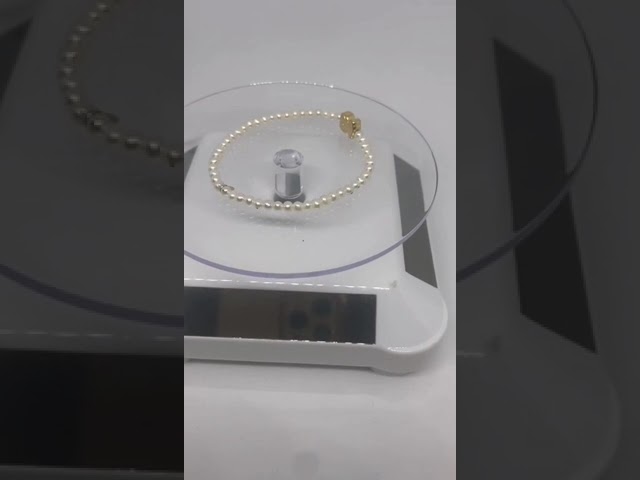 Vídeo relacionado con TOUS Pulsera de Perlas Barrocas para Mujer con Motivo Oso en Oro Amarillo de 18kt, 17.5 cm de Largo, Elegante y Atemporal, Colección Sweet Dolls