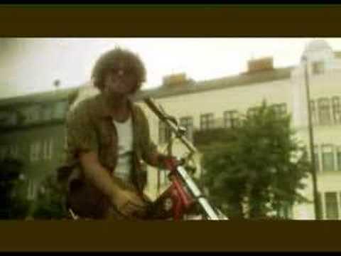 Gonza feat Pauline - Höj din röst