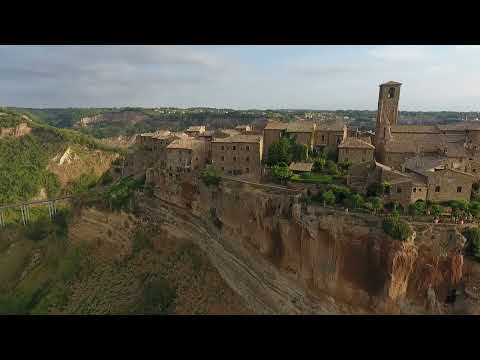 Iconic Period Restored house in Civita di Bagnoregio