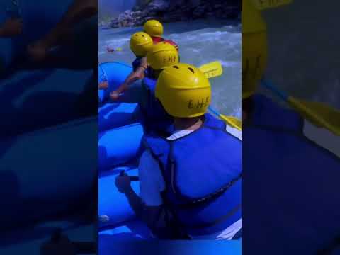 Bot palti Aaj rafting trip mai #botplati #raftingAccident
