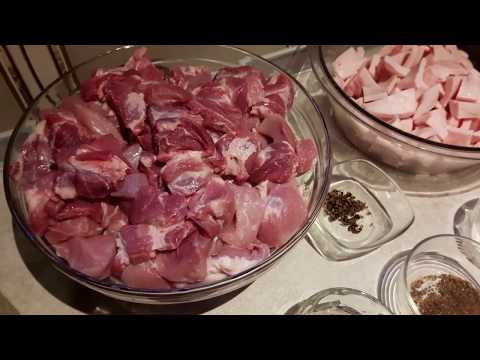Jak zrobić wiejską kiełbasę -  prosty przepis na domową kiełbasę białą i wędzoną cz. 1