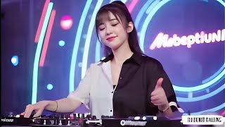 Download lagu DJ LEMPAR BATU SEMBUNYI TANGAN | Jedag - Jedug Full Bass Remix Spesial 2025 🎵🔥 mp3 Download lagu DJ LEMPAR BATU SEMBUNYI TANGAN | Jedag - Jedug Full Bass Remix Spesial 2025 🎵🔥 mp3