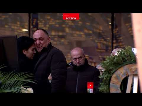 Dumitru Stângaciu, devastat de durere la catafalcul lui Helmut Duckadam. Imagini cutremurătoare