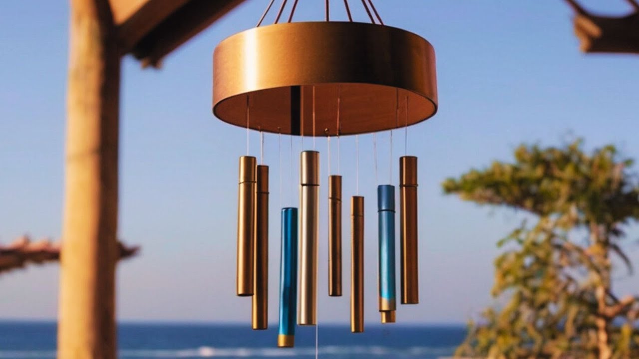 Watch Now SINO DE VENTO com som de Vento real / Real Relaxing Wind Chimes Sound música para dormir SINO DE VENTO com som de Vento real / Real Relaxing Wind Chimes Sound música para dormir