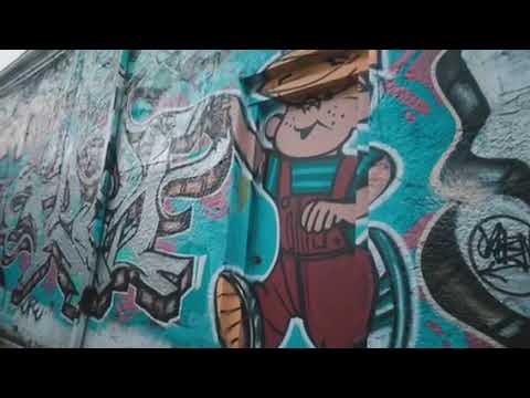 Video thumbnail AqiFQ7rE9AY