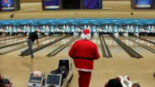 santa bowling 1