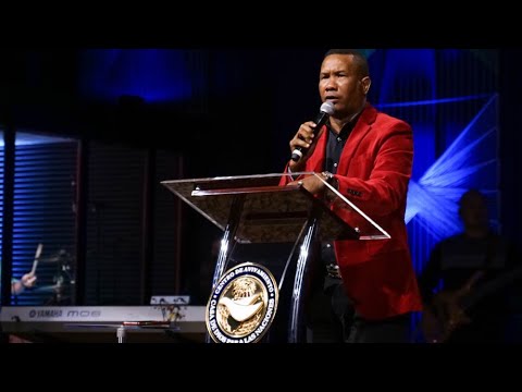 Consagrado en él altar de Dios/ pastor carlos Gil