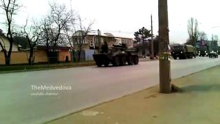 preview picture of video 'Crimea - Military Equipment on Streets of Simferopol'