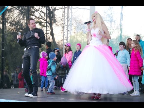 Barbie Girl на русском языке Виталий Гогунский актер сериала Универ Кузя певица Таня Тузова Барби
